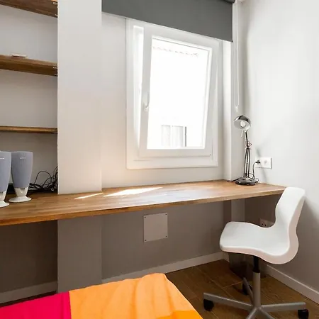 Apartamento Armas 44 - Apartamento De 2 Dormitorios, Moderno Y Céntrico, Sin Ascensor Y Con Posibilidad De Garaje