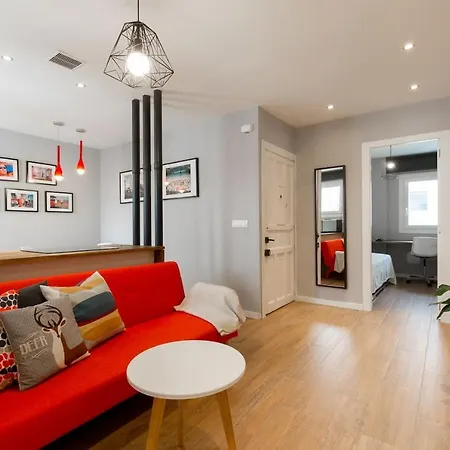 Armas 44 - Apartamento De 2 Dormitorios, Moderno Y Céntrico, Sin Ascensor Y Con Posibilidad De Garaje * Zaragoza
